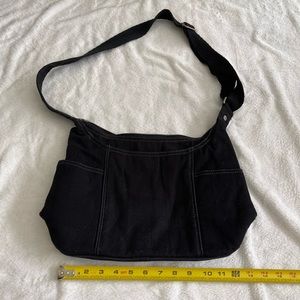 Thirty-one black shoulder bag